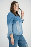 'Sky' Blus – Förstklassig Denim, Lapp & Stretch