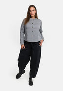 'Juline' Blusejakke – Denim med stretch, feminin & moderne