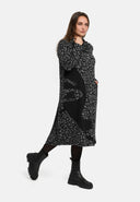 'Seriva' Dress – artful, cozy & figure-flattering