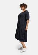 'Viona' klänningar – flytande, chic & feminin