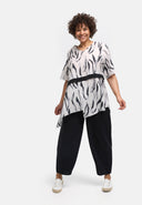 Túnaic 'Maris' – éadrom, ealaíonta & ildánach le stíl a chur air