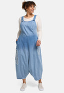 Ogrodniczki 'Sky' – Premiumowy dżins, ombre i detale z naszywkami