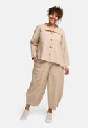 Blusa 'Serena' – limpa, moderna-assimétrica e com elasticidade