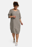 Vestido 'Olina' – leve, estruturado e com elasticidade suave