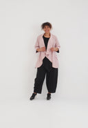 'Veya' takki – laskeutuva, pehmeä ja elegantin rento